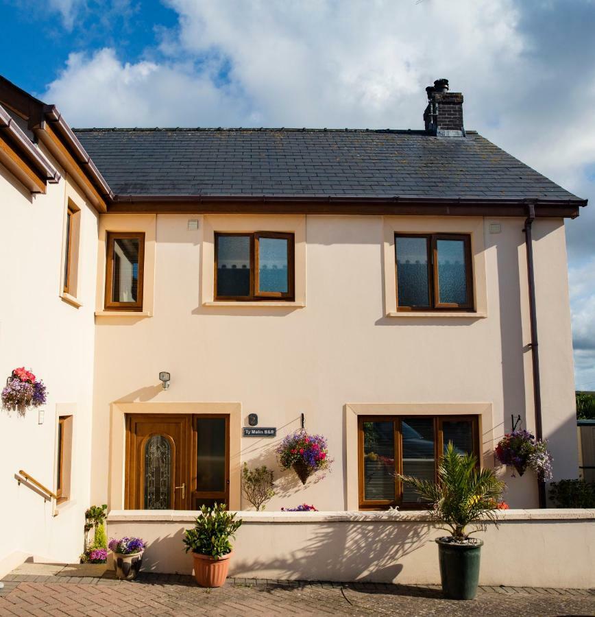 Bed and Breakfast Ty Melin Pembroke Dock Esterno foto